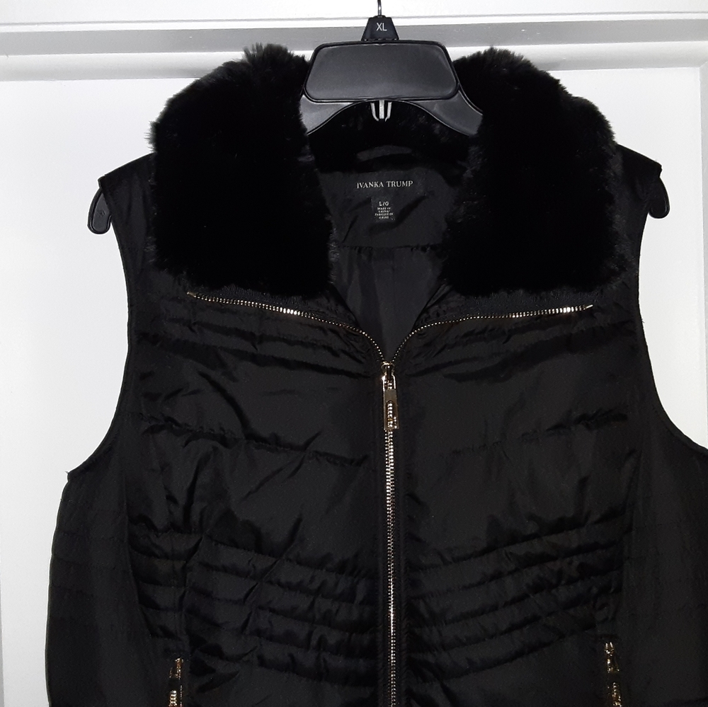 New Ivanka Trump Puffer Faux Fur Collar Vest